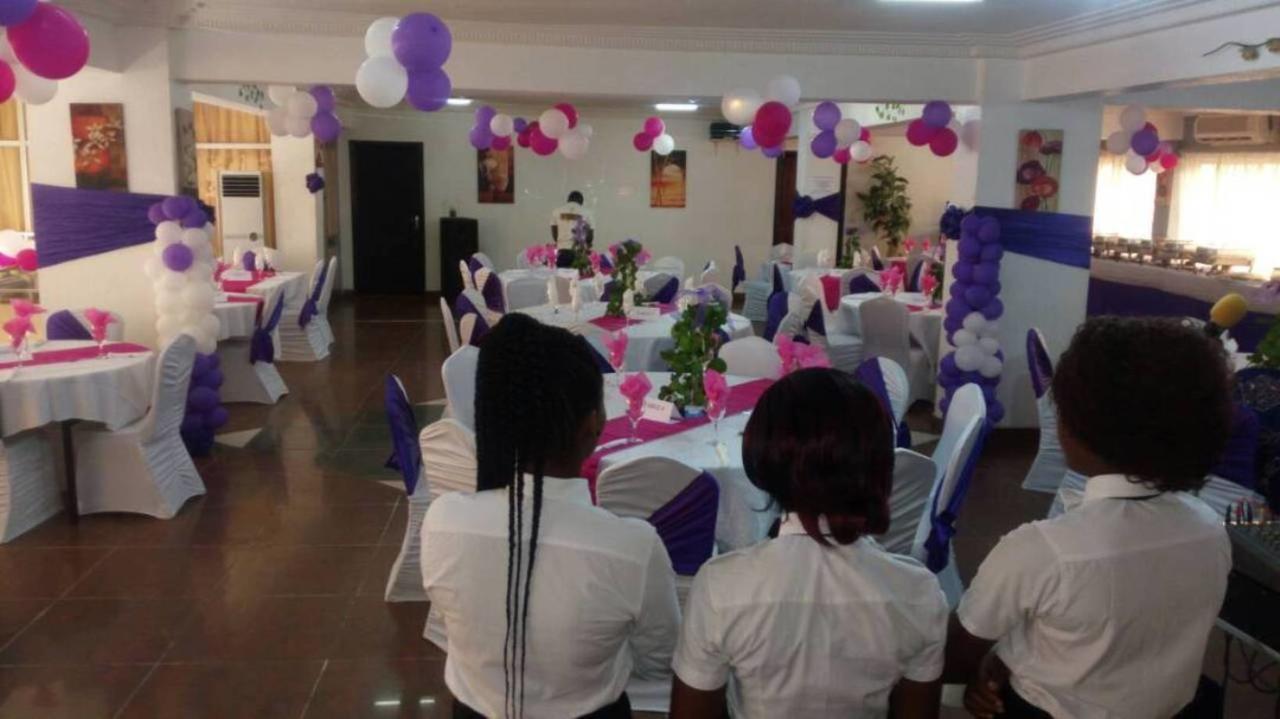 Riviera Hotel Benin Котону Екстериор снимка