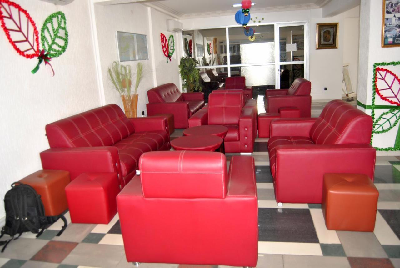 Riviera Hotel Benin Котону Екстериор снимка