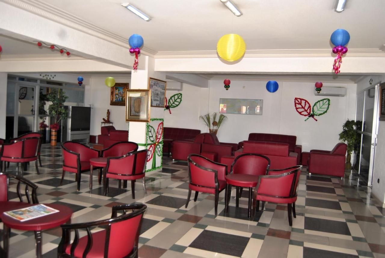 Riviera Hotel Benin Котону Екстериор снимка